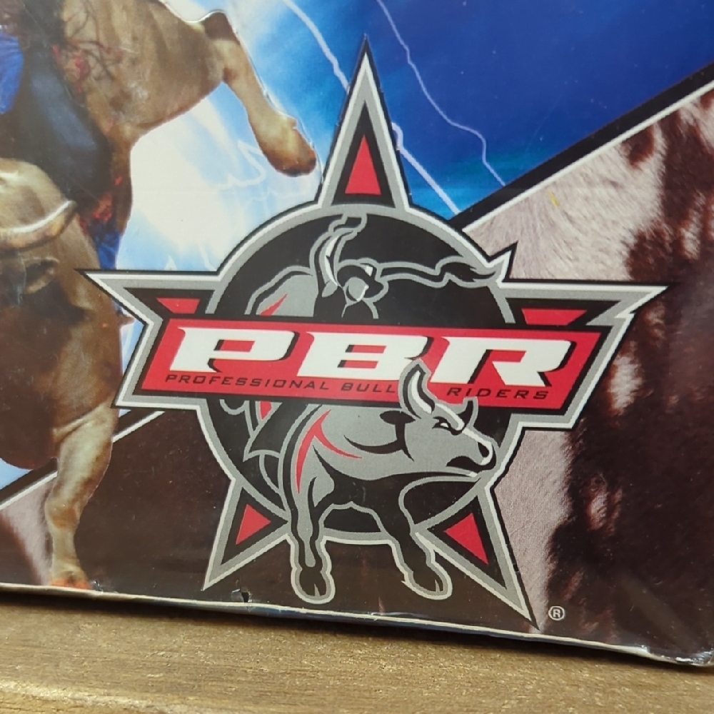 PBR Bull Riding 24 Pack Unopened Box Trading Cards - Picture 4 of 6